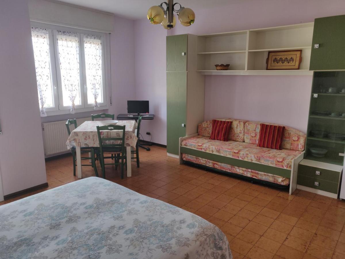 Residenza Il Poggio Apartment San Bartolomeo Al Mare Luaran gambar